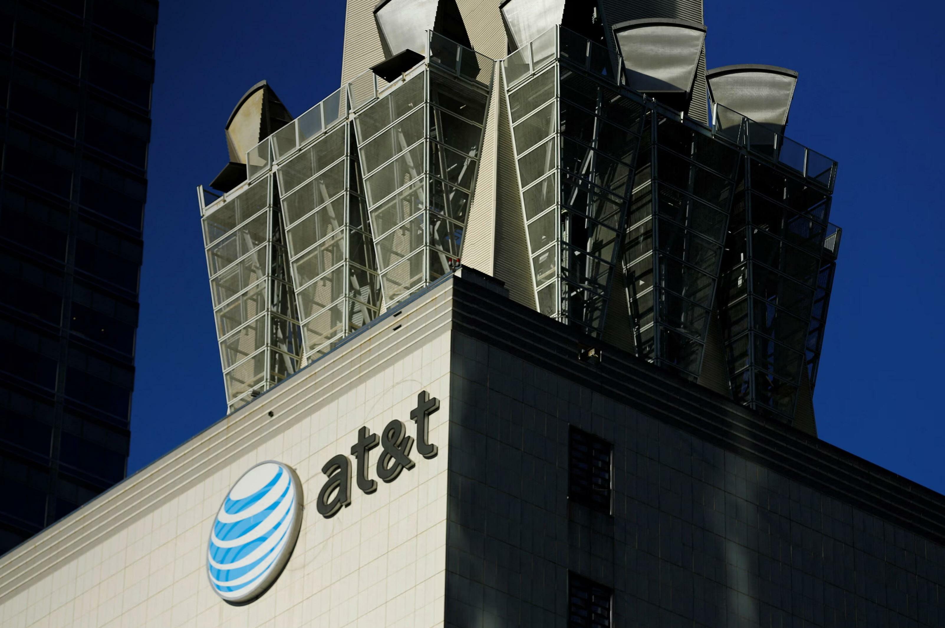 AT&T TO ACQUIRE ECHOSTAR SPECTRUM LICENSES IN $23 BILLION DEAL TO BOOST 5G FOOTPRINT