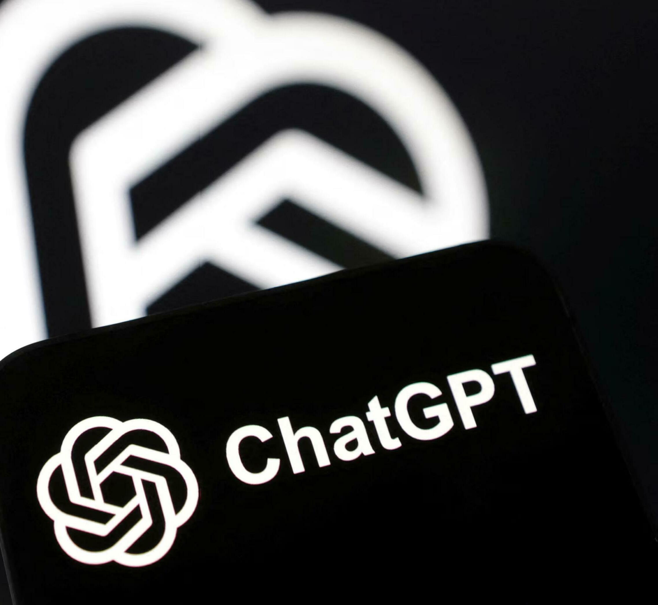 APPLE TESTING CHATGPT-LIKE APP AS AI PUSH ACCELERATES