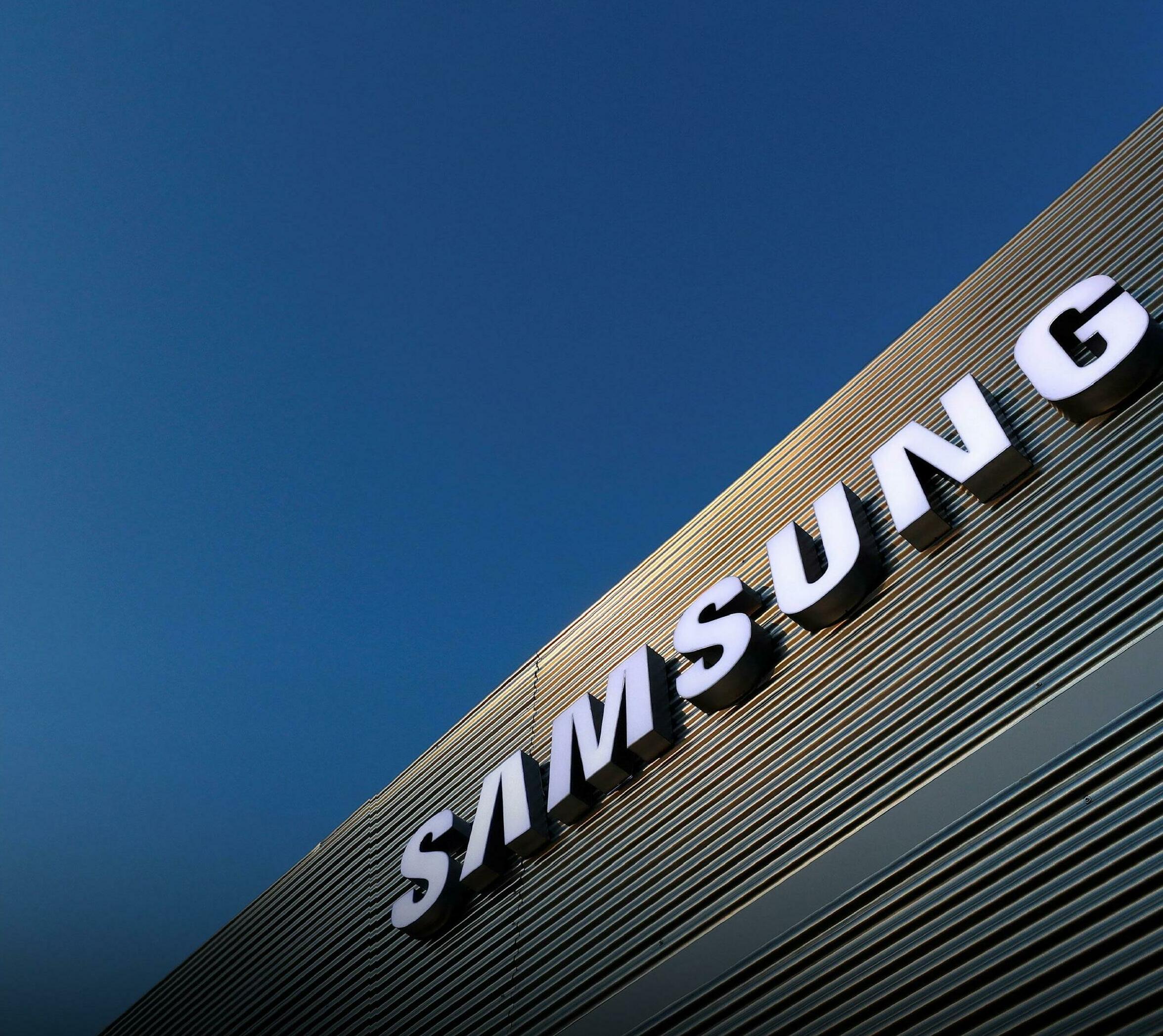 SAMSUNG UNVEILS FIRST TRIFOLD SMARTPHONE, SHOWCASING NEXT STAGE IN FLEXIBLE DISPLAY DESIGN