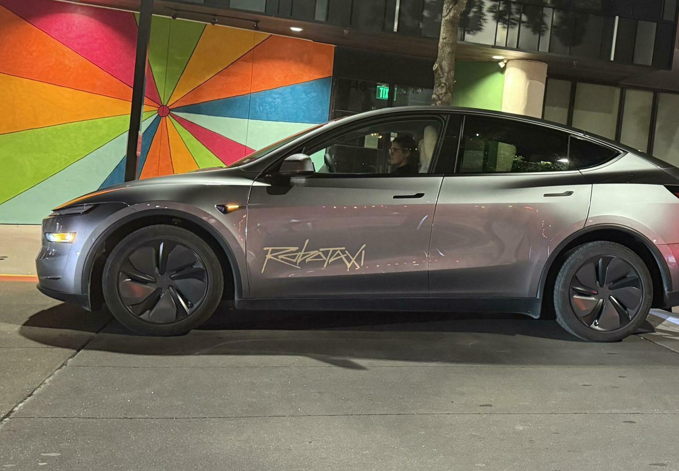 TESLA REVISES ROBOTAXI FLEET TARGETS IN AUSTIN AS DEVELOPMENT PRIORITIES SHIFT