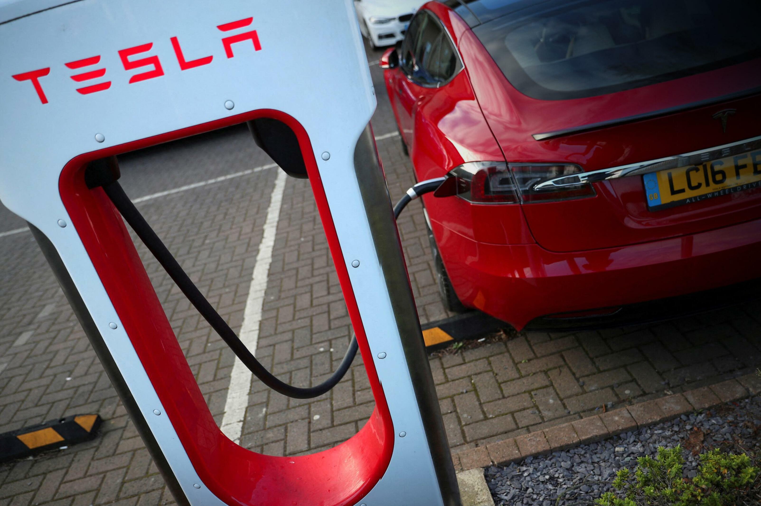 TESLA REVISES ROBOTAXI RAMP PLAN FOR AUSTIN AS INTERNAL MODELING ADJUSTS EARLY DEPLOYMENT EXPECTATIONS