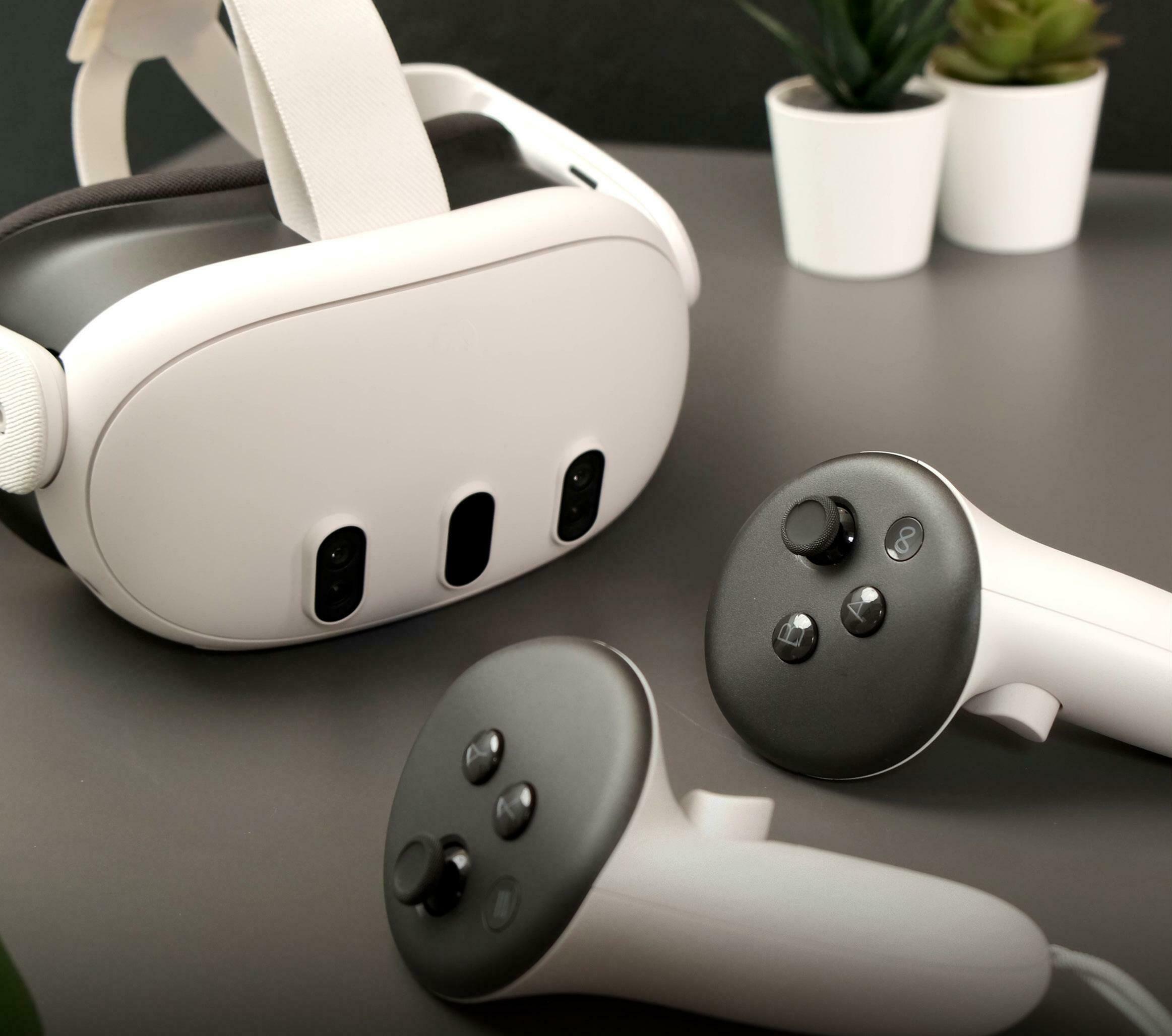 META PAUSES THIRD-PARTY VR HEADSET PLANS WITH ASUS AND LENOVO
