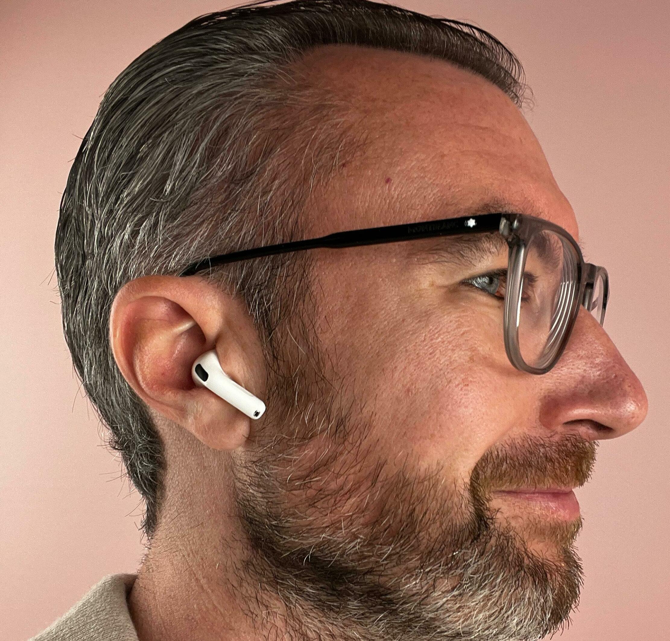 REPORTS SUGGEST OPENAI IS EXPLORING AI-POWERED EARBUD HARDWARE