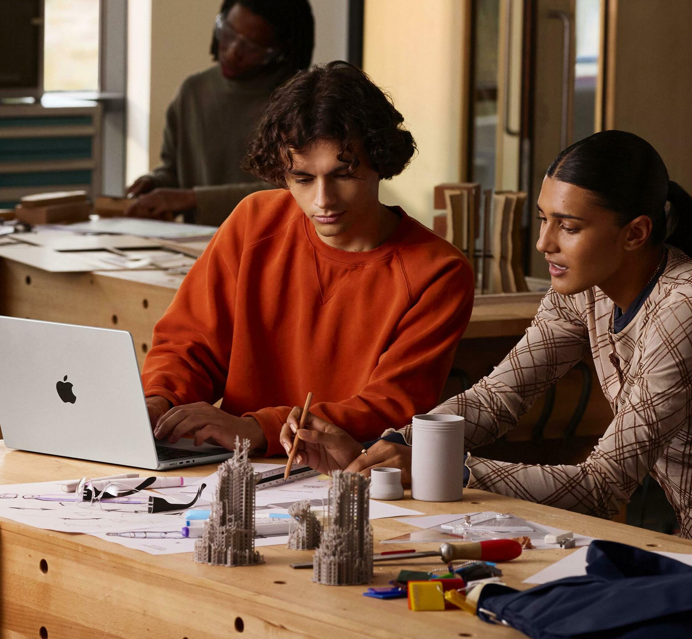 APPLE DEBUTS M5 PRO AND M5 MAX TO SUPERCHARGE THE MOST DEMANDING PRO WORKFLOWS
