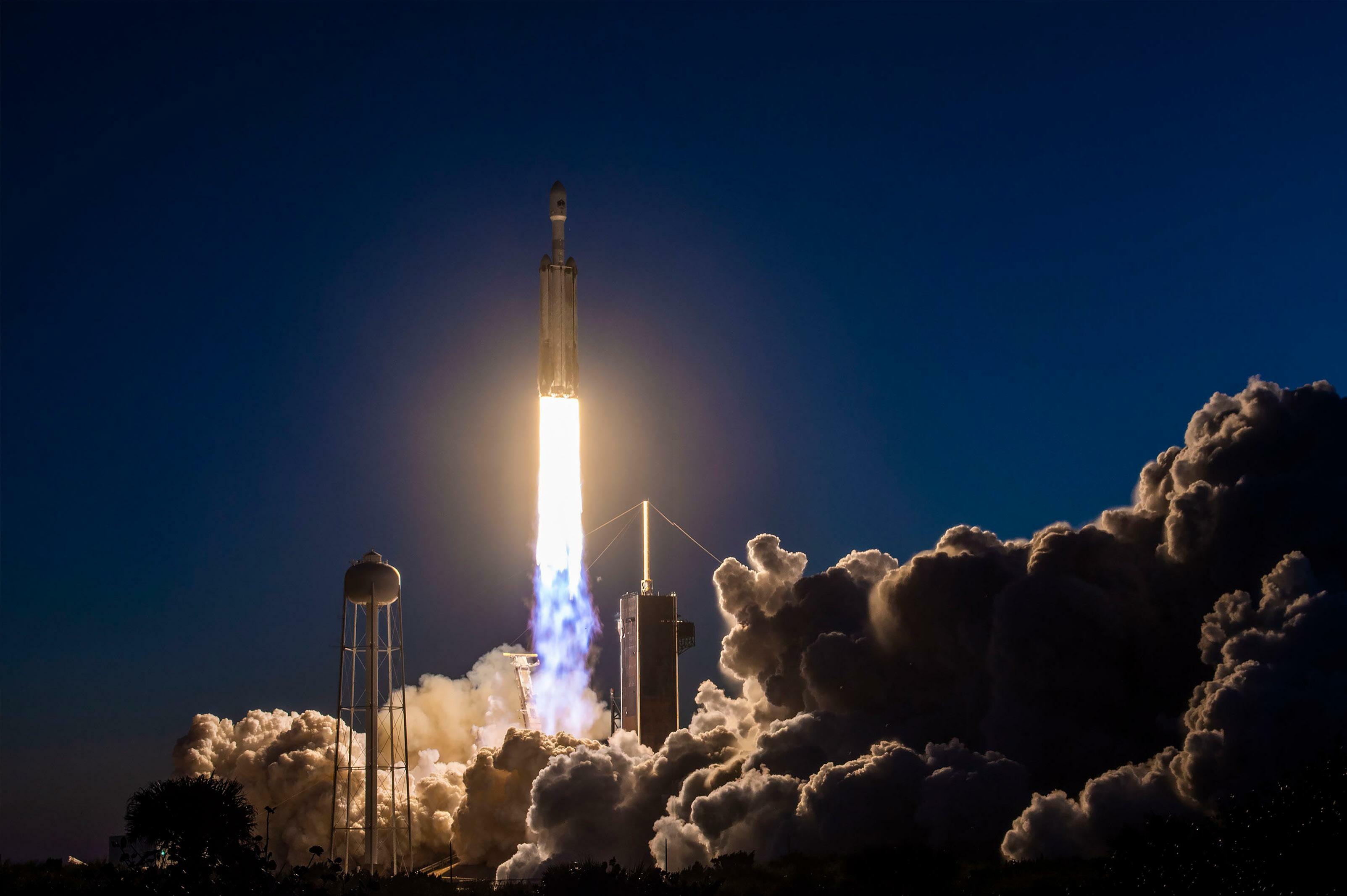 SPACEX APPROACHES 3 TRILLION DOLLAR VALUATION AS ELON MUSK NET WORTH SURGES PAST 1 POINT 3 TRILLION