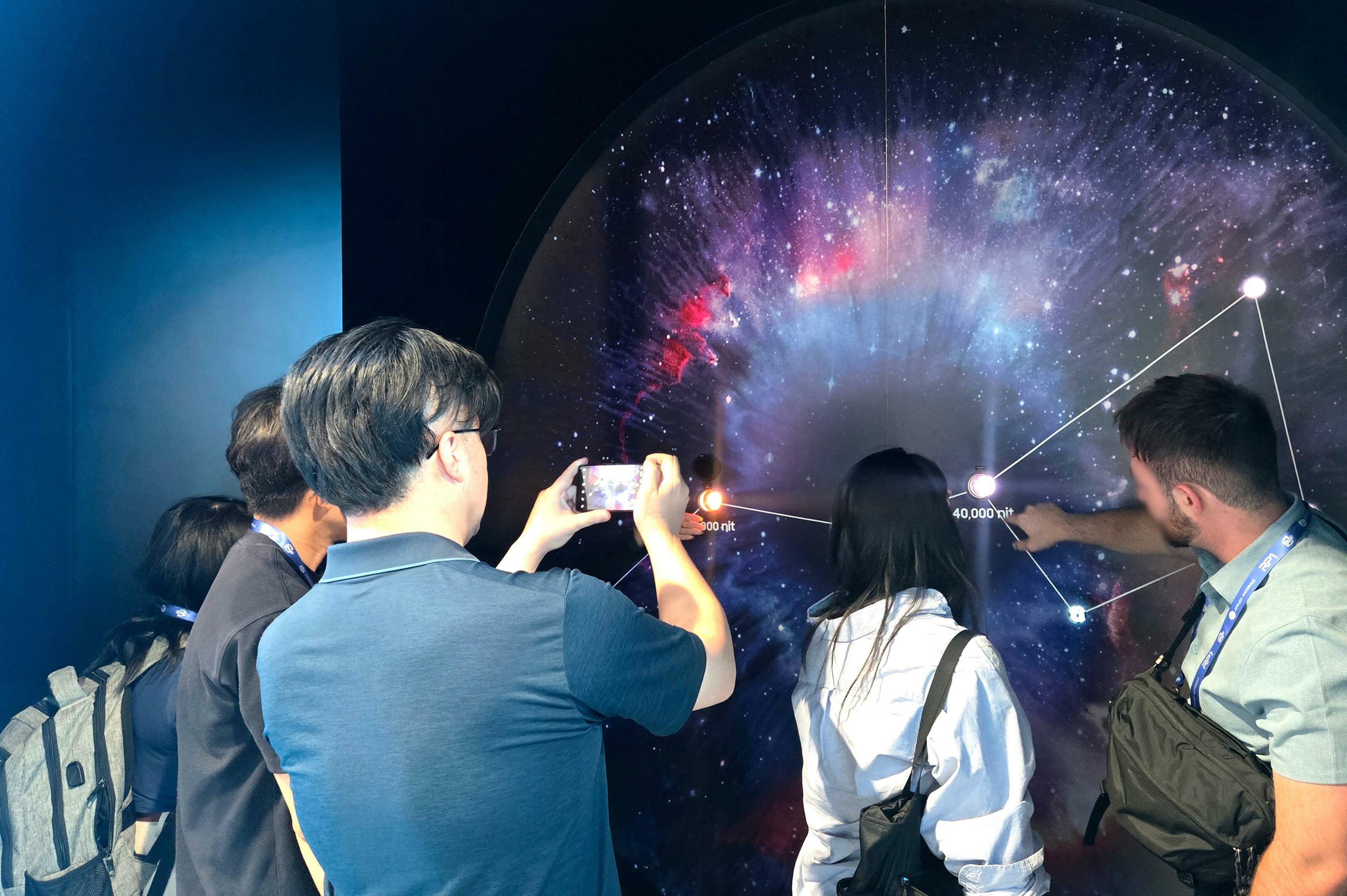 SAMSUNG DISPLAY SHOWCASES NEXT-GENERATION XR DISPLAYS AT AWE USA