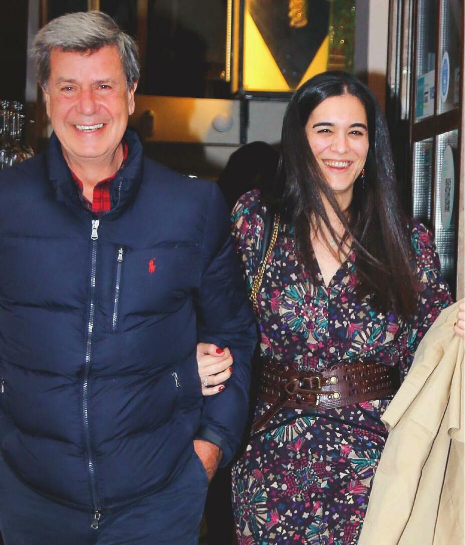 CAYETANO MARTÍNEZ DE IRUJO Y BÁRBARA MIRJAN EMOTIVA VISITA A LA IGLESIA DONDE SE CASARÁN ESTE OCTUBRE