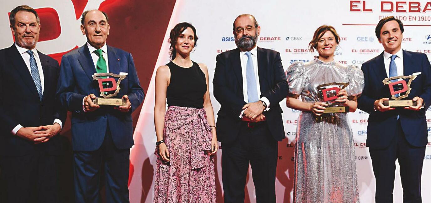 <<HOLA!>> RECIBE EL PREMIO EL DEBATE POR SU CONTRIBUCIÓN A LA IMAGEN DE ESPAÑA EN EL MUNDO