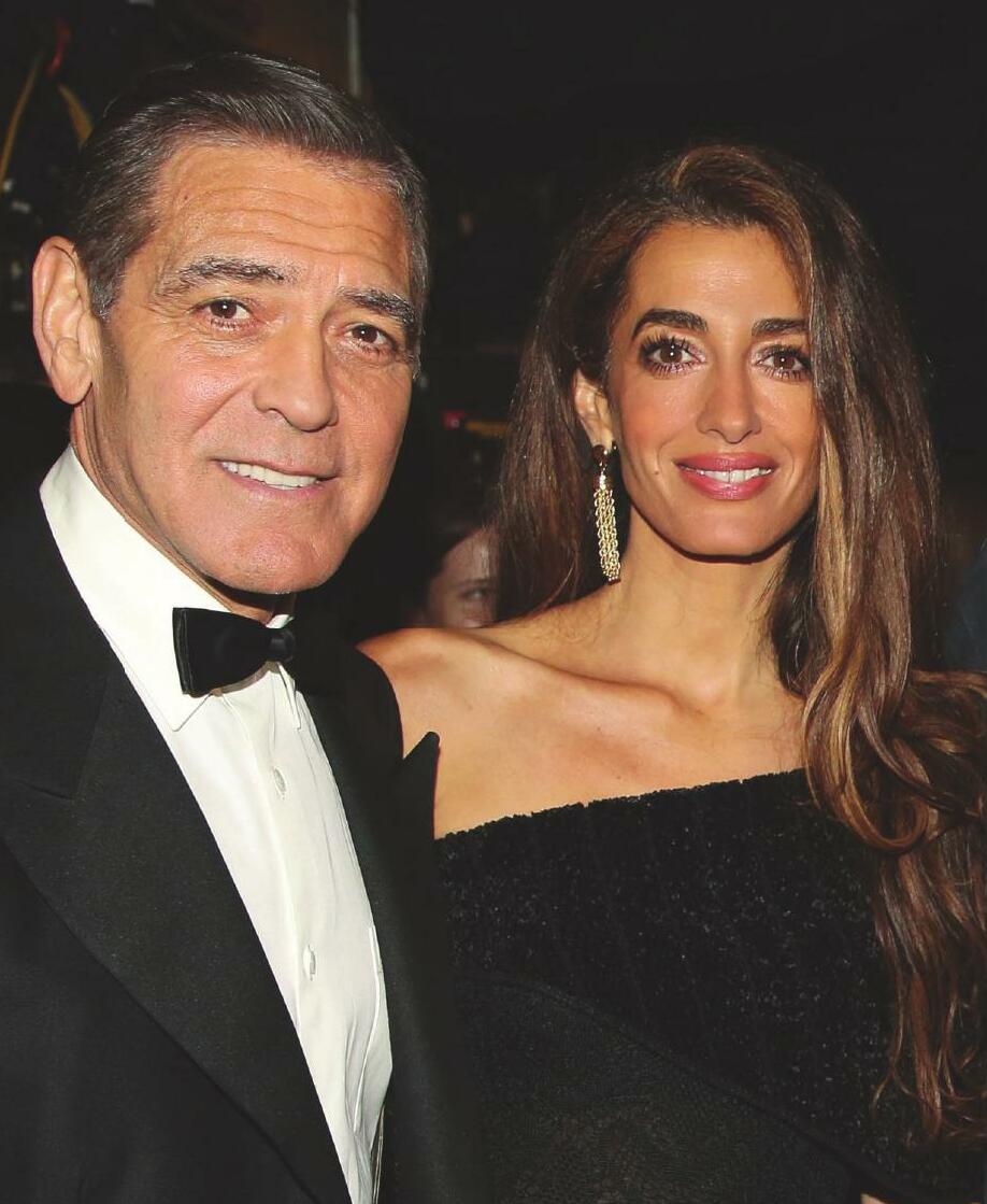 DE CANNES A BROADWAY AMAL CLOONEY REAPARECE ESPECTACULAR JUNTO A GEORGE