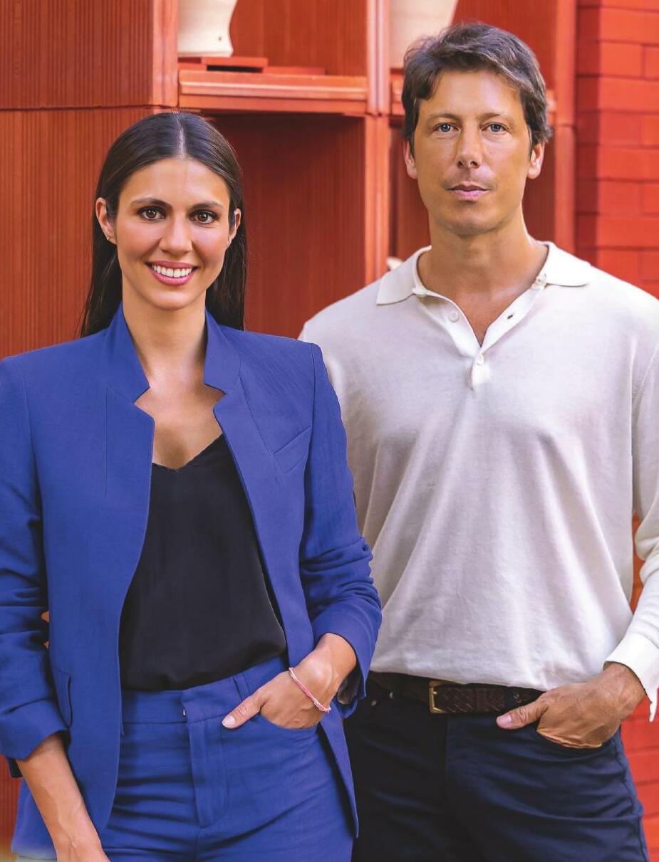 ANA CRISTINA PORTILLO Y TRISTÁN DOMECQ PROTAGONISTAS DE UN DIA DE MODA Y ARTESANÍA