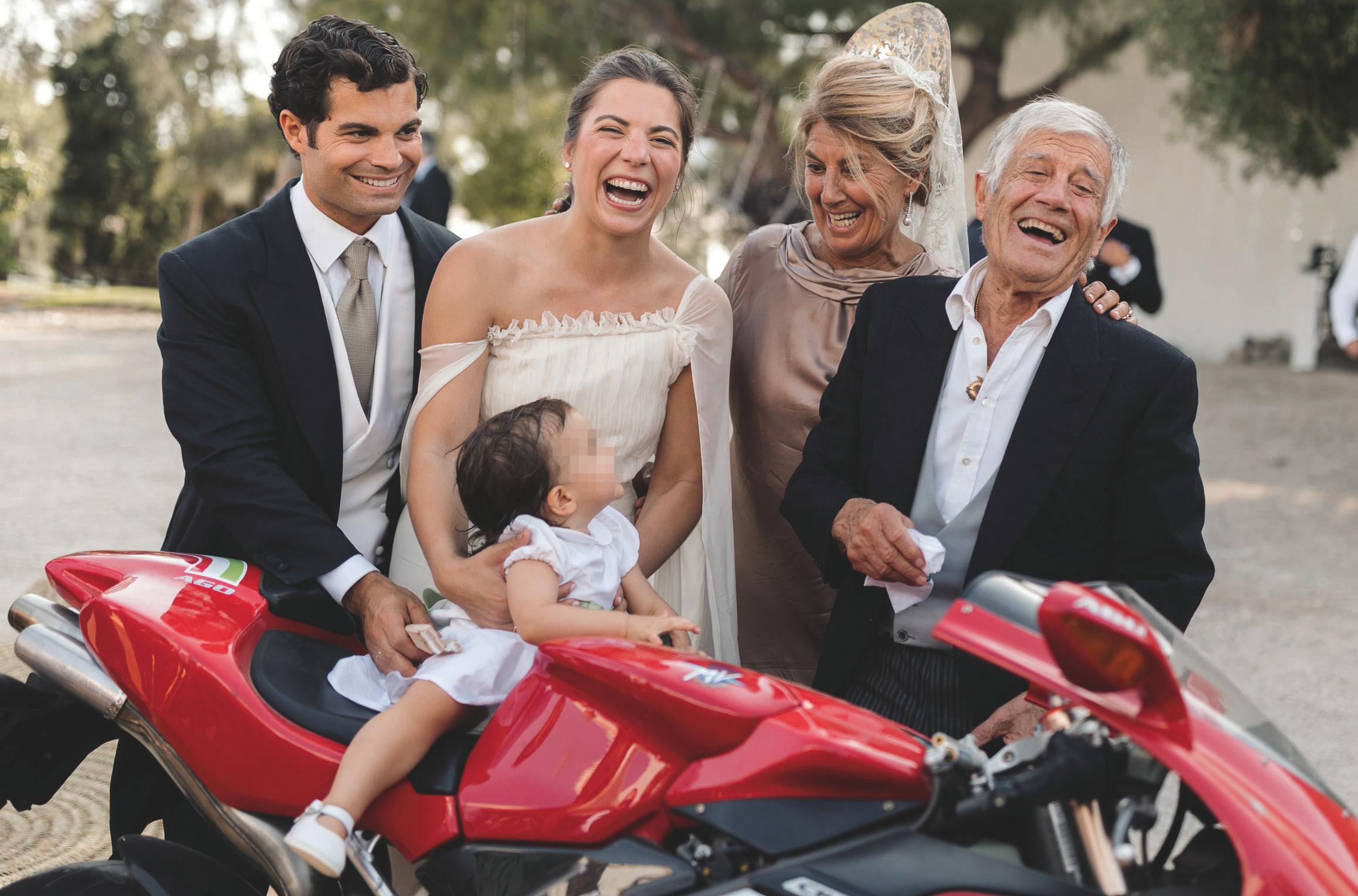 FOTOGRAFÍAS EXCLUSIVAS ENTRAMOS EN LA GRAN BODA JEREZANA DEL HIJO DEL MÍTICO PILOTO DE MOTOCICLISMO GIACOMO AGOSTINI