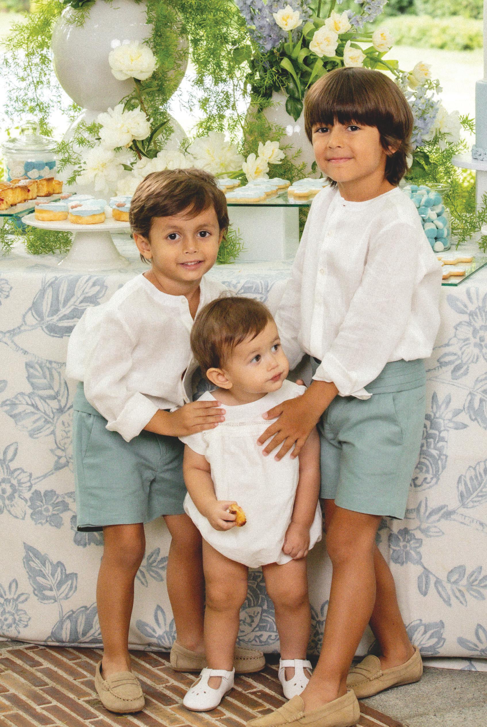 ENTRAMOS EN LA CELEBRACIÓN DEL BAUTIZO DE MARTÍN, EL HIJO PEQUEÑO DE ANA BOYER Y FERNANDO VERDASCO EN CASA DE ISABEL PREYSLER