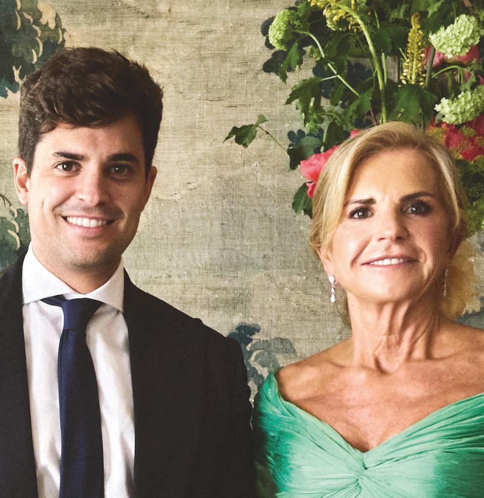 CARLA VICO Y ÁLVARO GONZÁLEZ COMPARTEN CON > EL ÁLBUM DE SU GRAN DÍA, UN  LLENO DE EMOTIVOS DETALLES