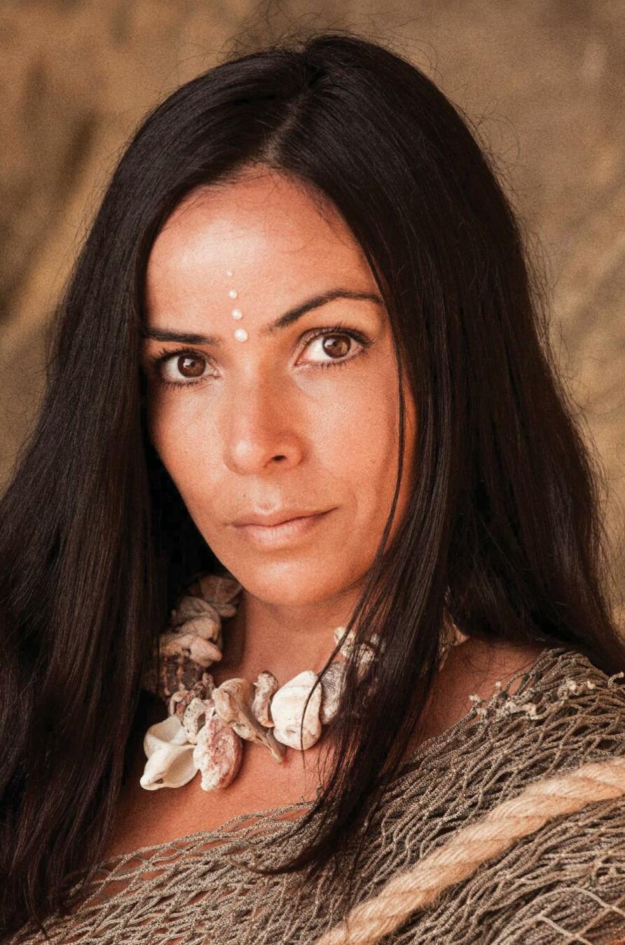 RAQUEL DEL ROSARIO CONFESIONES Y REFLEXIONES CON HOLA!>> EN SU REGRESO A LA MÚSICA TRAS DIEZ ANOS DE SILENCIO