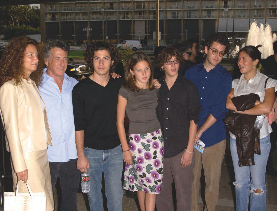 DUSTIN HOFFMAN CELEBRA EN FAMILIA SU 88 CUMPLEANOS