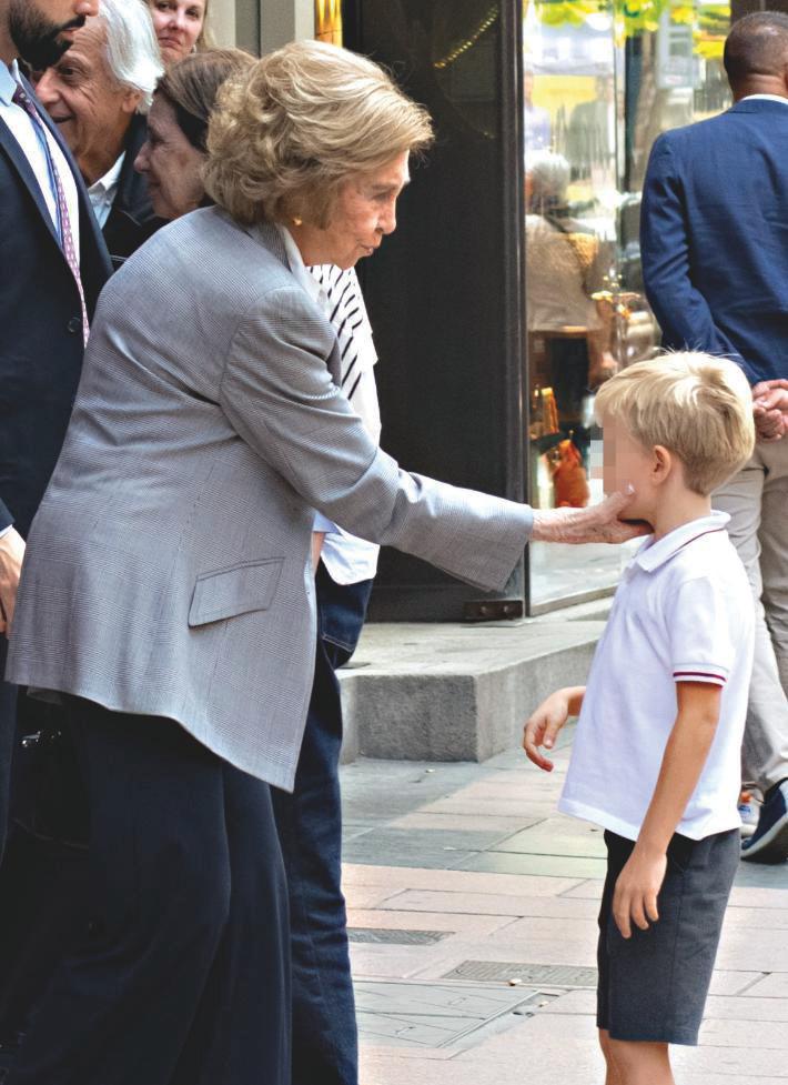 LA REINA SOFIA CITA EN FAMILIA PARA CELEBRAR EL 82 CUMPLEAÑOS DE SU CUÑADO, CARLOS ZURITA