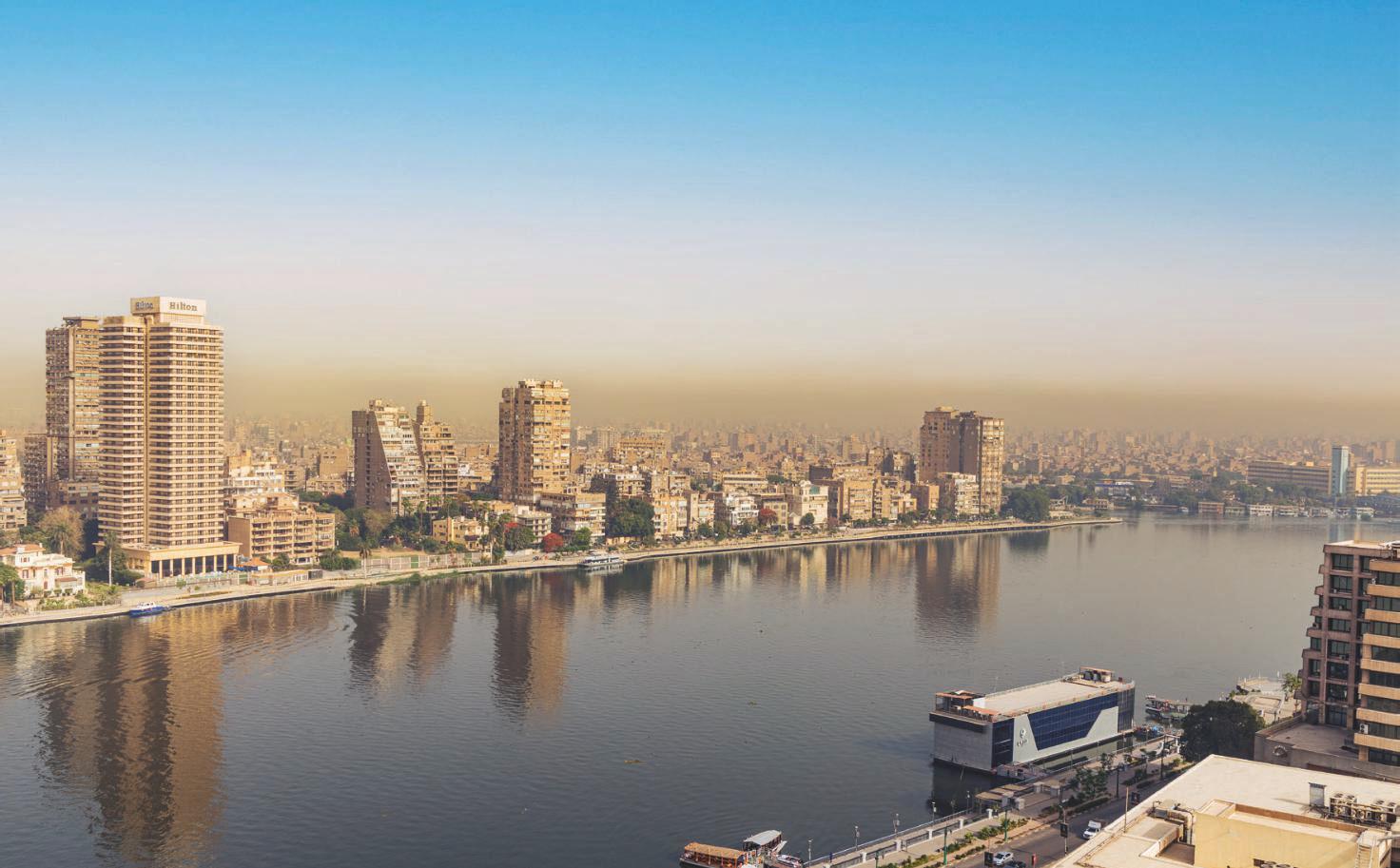 CHRISTIANE ABDALLA LA REINA DEL MARMOL DE EGIPTO NOS INVITA A SU IMPRESIONANTE CASA FRENTE AL MAR ROJO