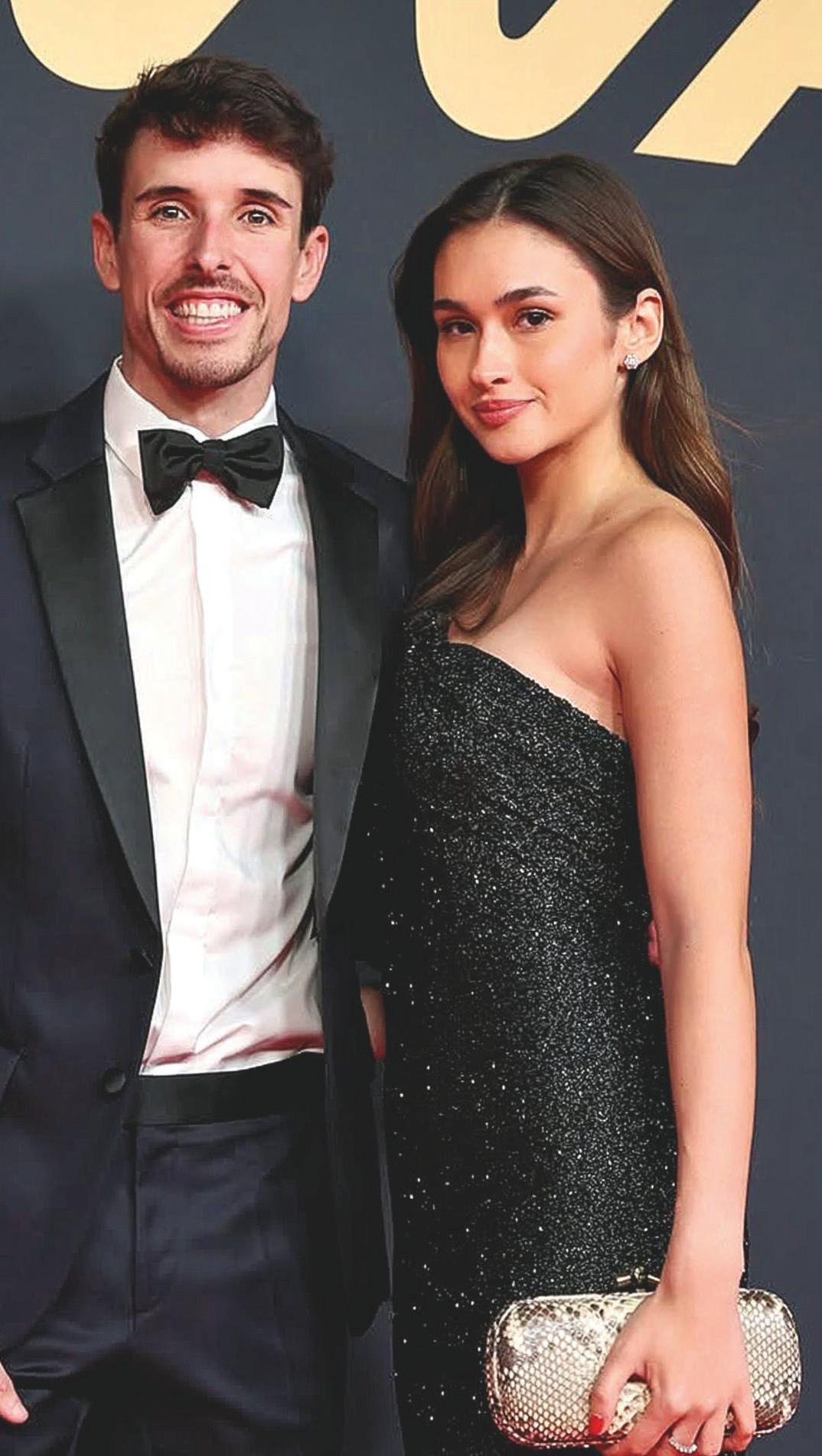 EL DOBLE TRIUNFO DE LOS HERMANOS MARC Y ÁLEX MÁRQUEZ «REYES» DE LOS CIRCUITOS Y AFORTUNADOS EN EL AMOR