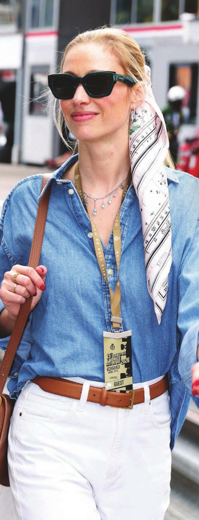 BEATRICE Y PIERRE CASIRAGHI CITA EN EL GRAN PREMIO HISTÓRICO DE MÓNACO CON UN REY DE HOLLYWOOD