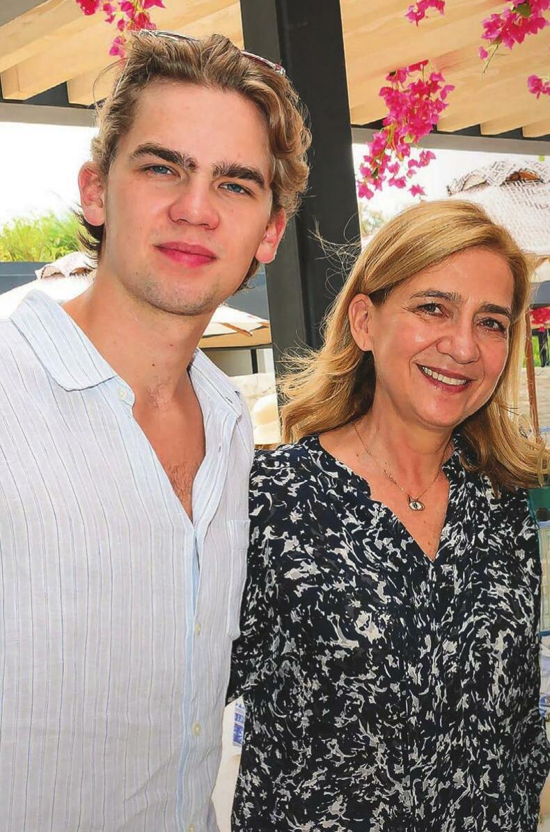 MIGUEL URDANGARIN CUMPLE 24 AÑOS Y CELEBRA UNA NUEVA VIDA: DEL PALACIO DE LA ZARZUELA A COMPARTIR CASA CON SU NOVIA
