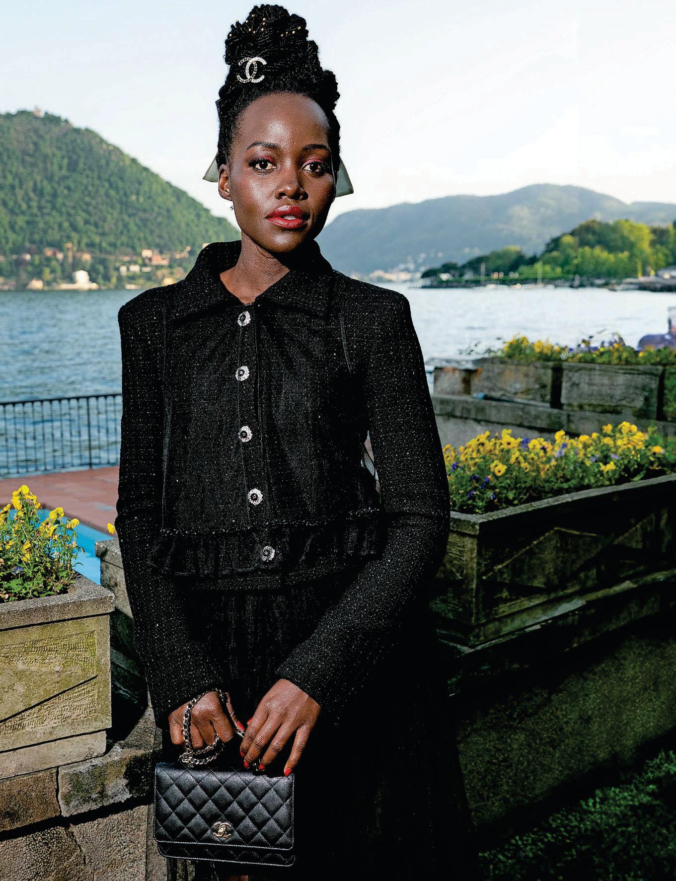 FASHION COMES TO COMO