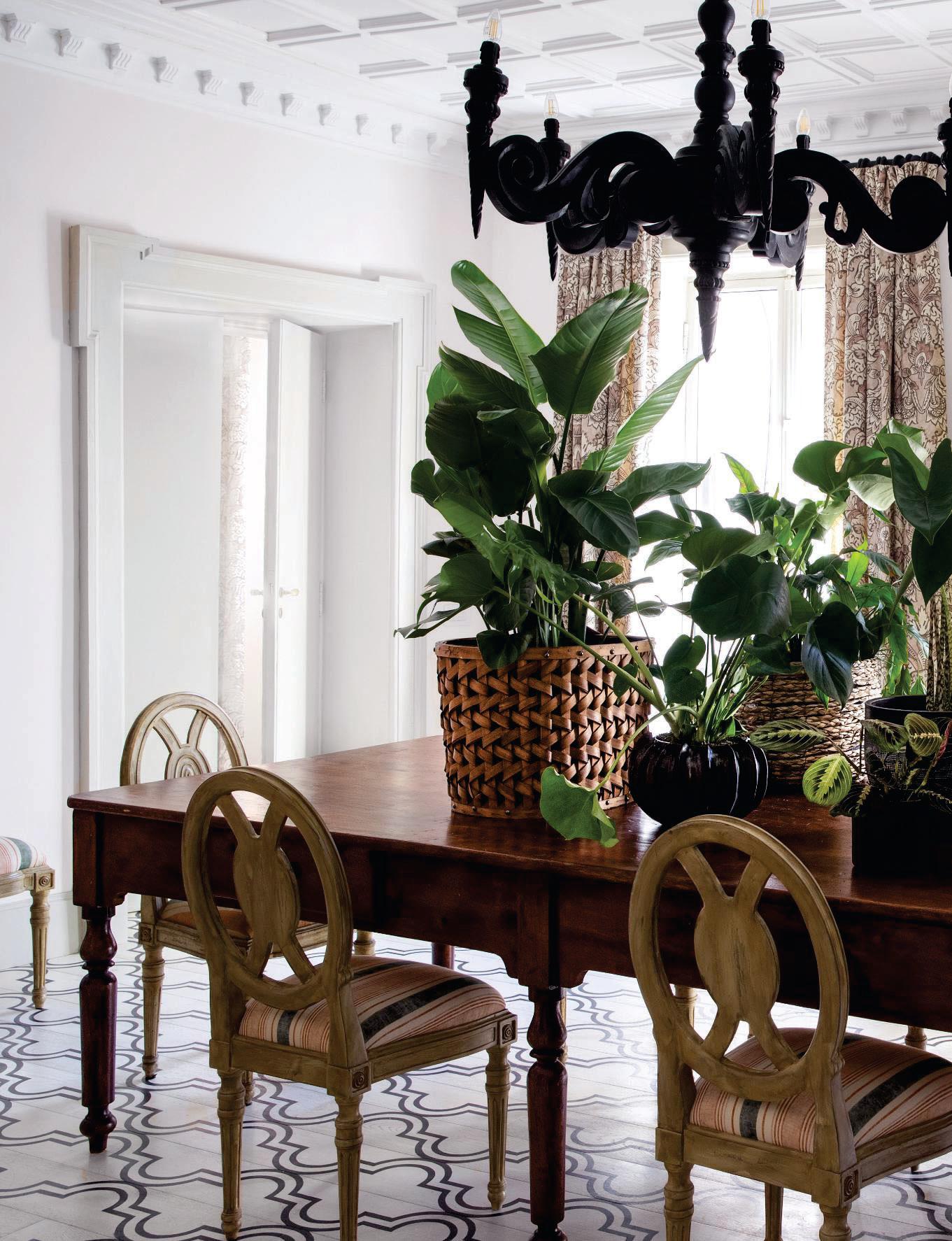 LIVING LA DOLCE VITA