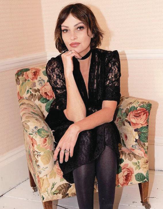 PEARL LOWE
