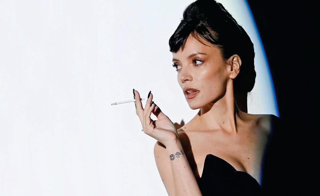 LILY'S CATWALK DEBUT IS SMOKING HOT