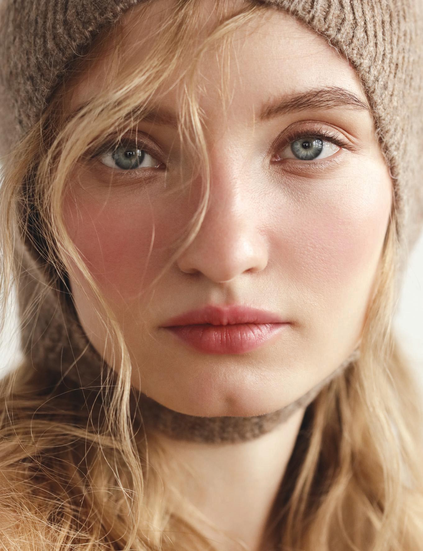 SNOW GLOW