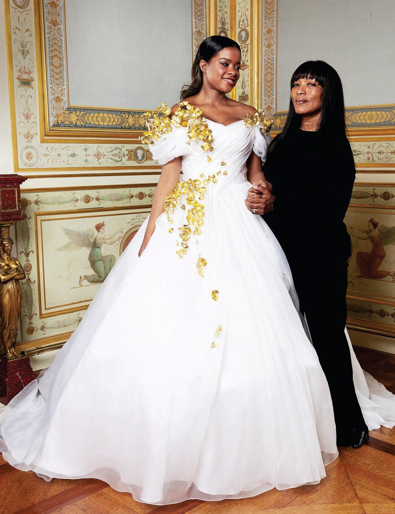HOLLYWOOD MEETS PARIS