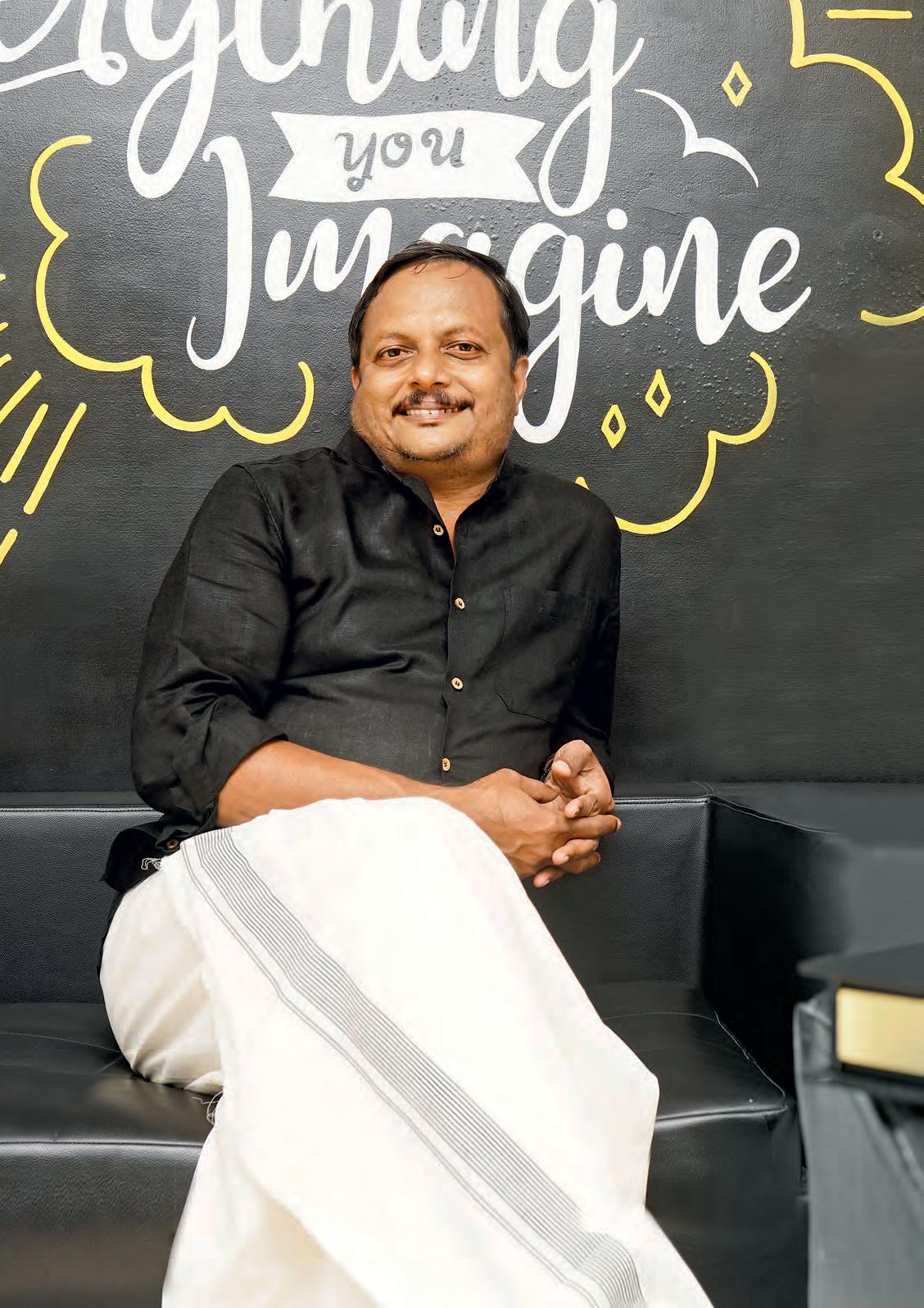 അന്ന് ചുമടെടുത്ത ചെയർമാൻ ഇന്ന് ഹിറ്റ് നിർമാതാവ്