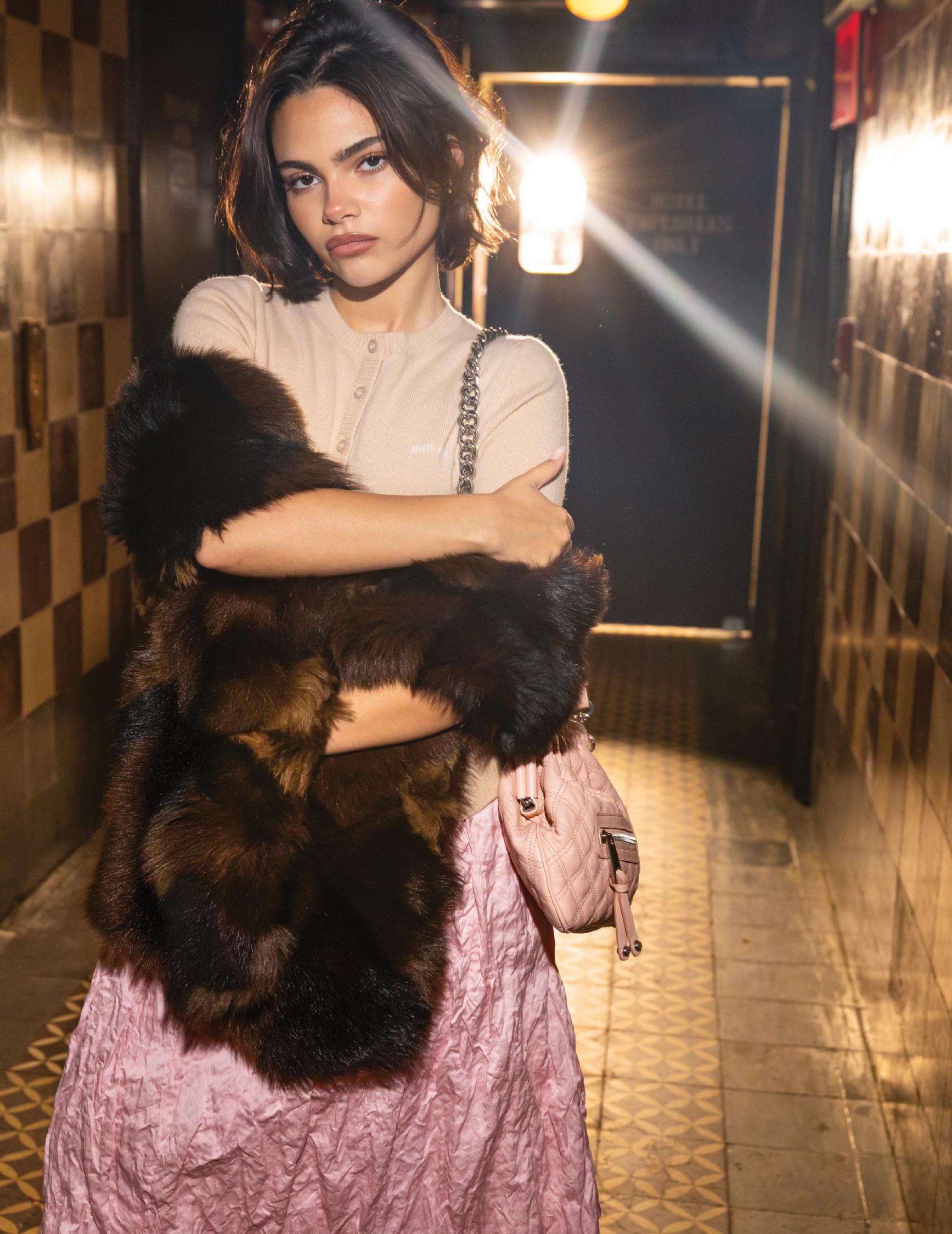 Ariana Greenbatt EN MODO PROTAGONISTA