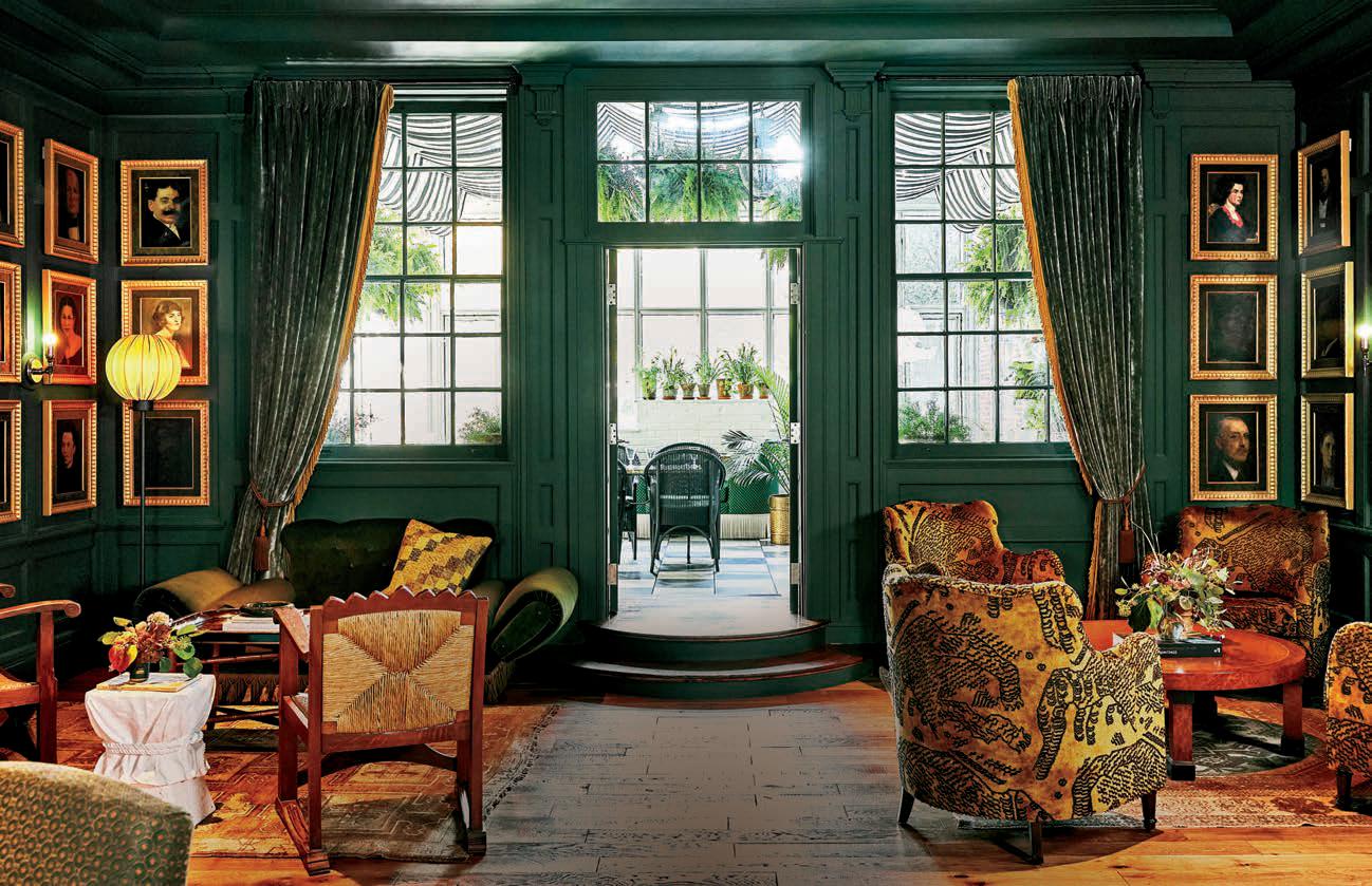 Newport Charm, Cannes Glam