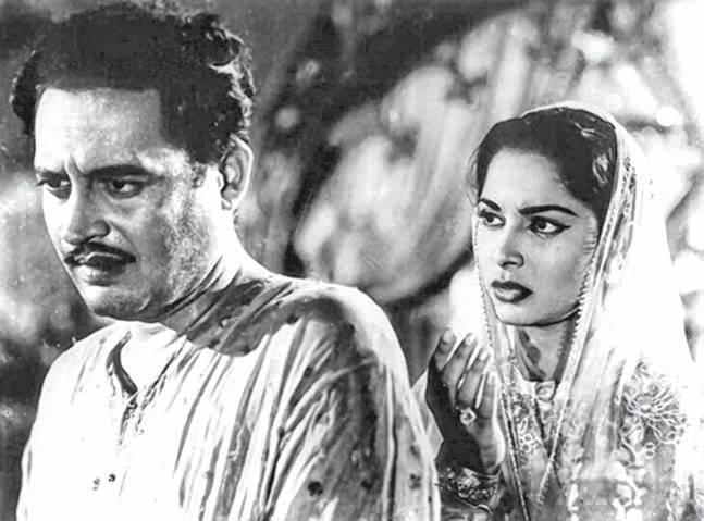 পুষ্প চেয়ে কণ্টকিত