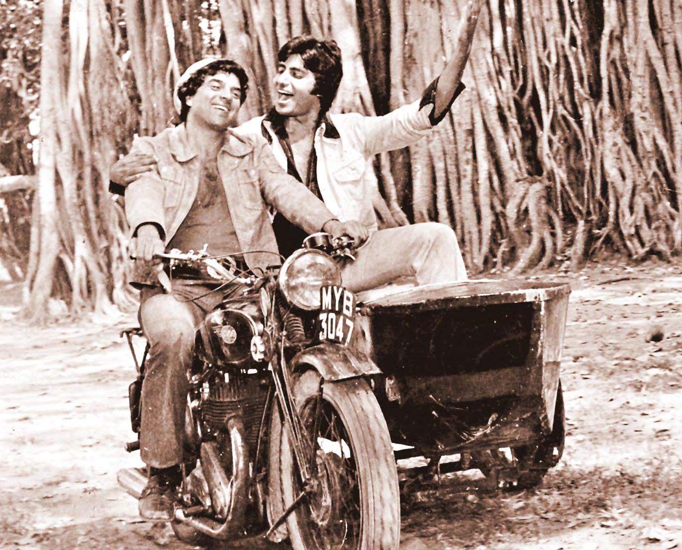'শোলে': রূপকথার রোজনামচা