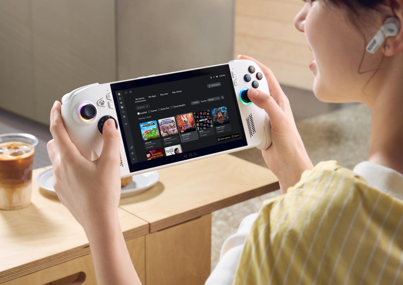 XBOX IS DEVELOPING A HAND-HELD, BUT IT'S NOT WHAT YOU THINK