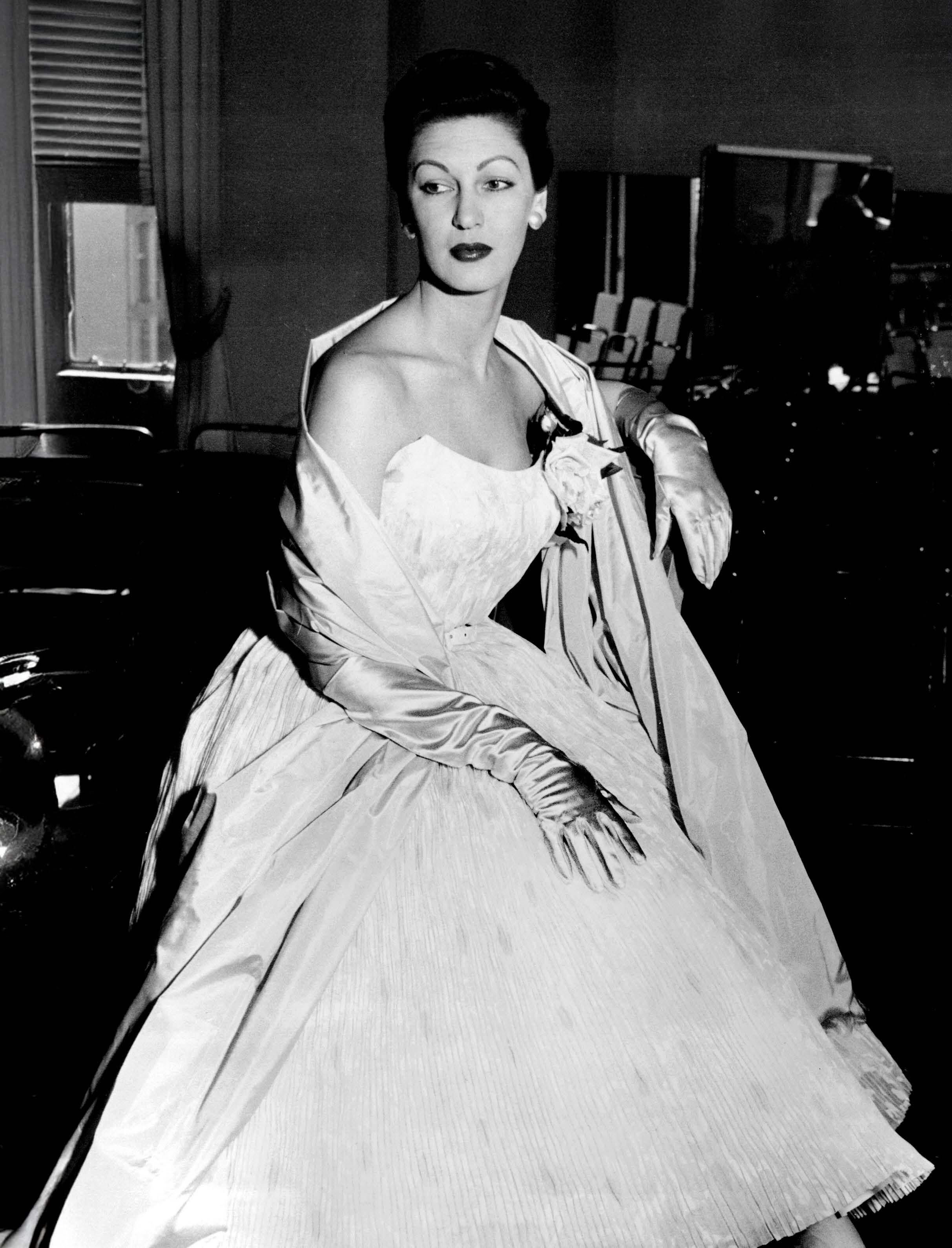 AUSTRALIA'S FIRST Judy Barraclough SUPERMODEL