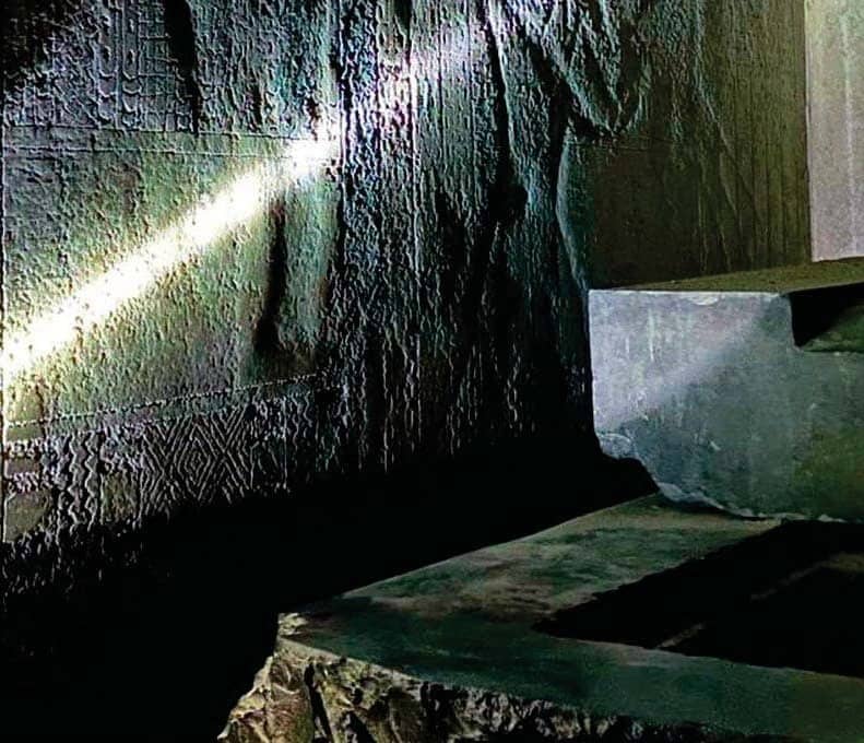 QUEDARSE A OSCURAS PARA VER LO INVISIBLE