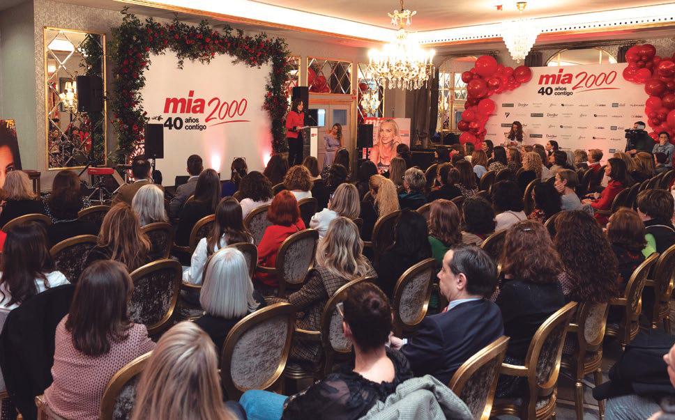 CELEBRANDO 2000 NÚMEROS DE MÍA