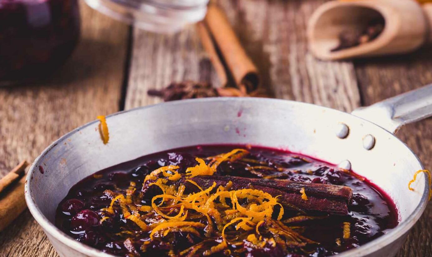 Elizabethan pear conserve