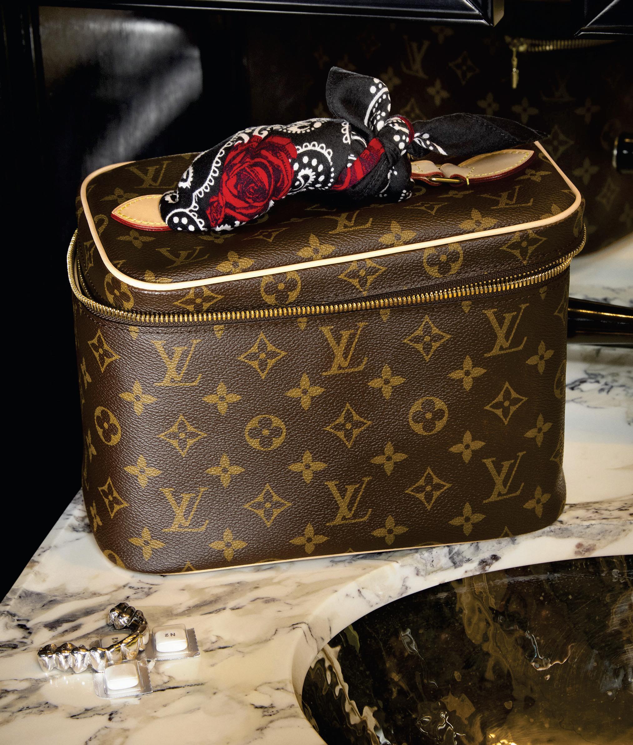 Louis Vuitton Nice Bb Dopp Kit