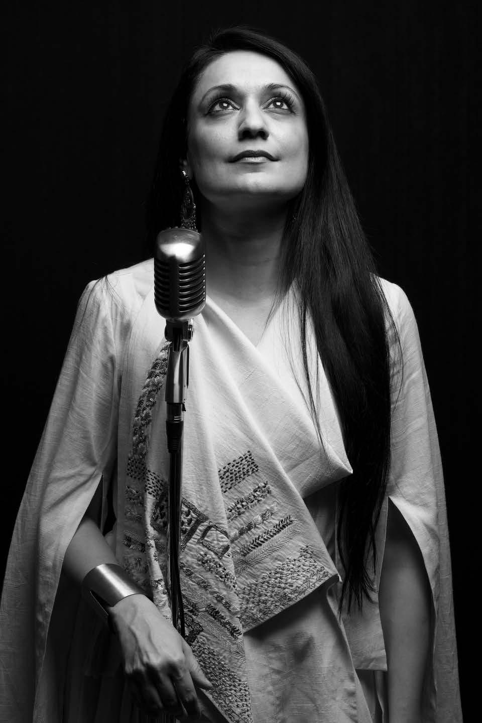 SONAM KALRA ADDS THREE MORE SILVER MEDALS TO HER COLLECTION AT THE GLOBAL MUSIC AWARDS.!
