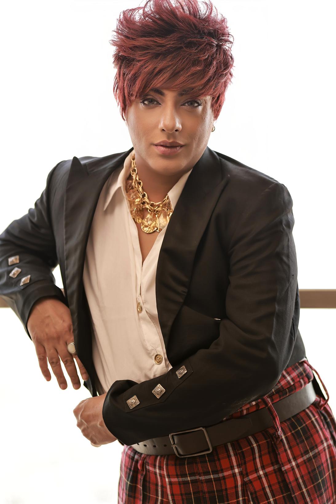 THE MAESTRO OF FASHION