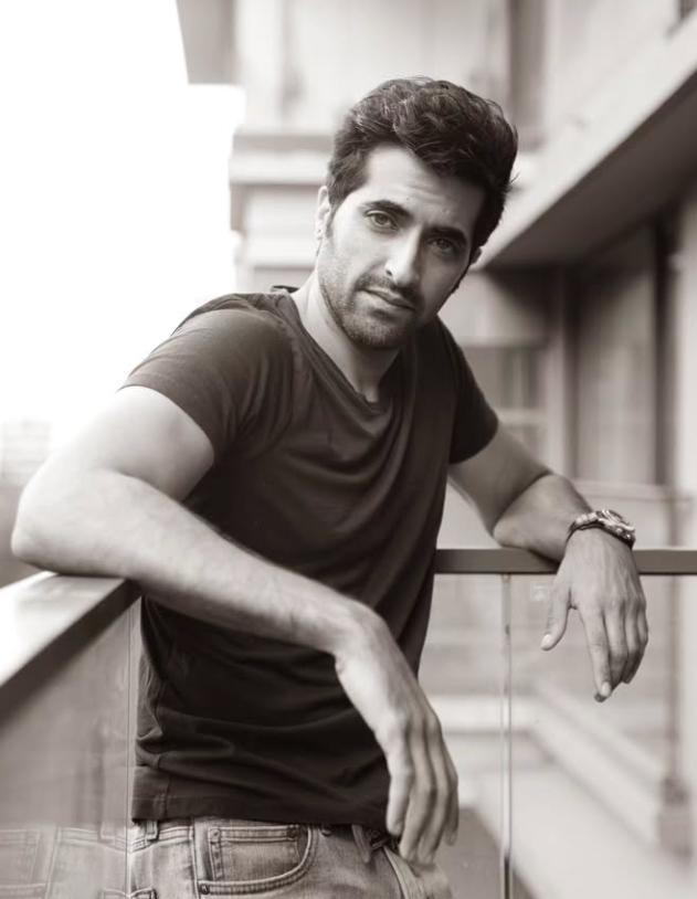 AKSHAY OBEROI ACTOR