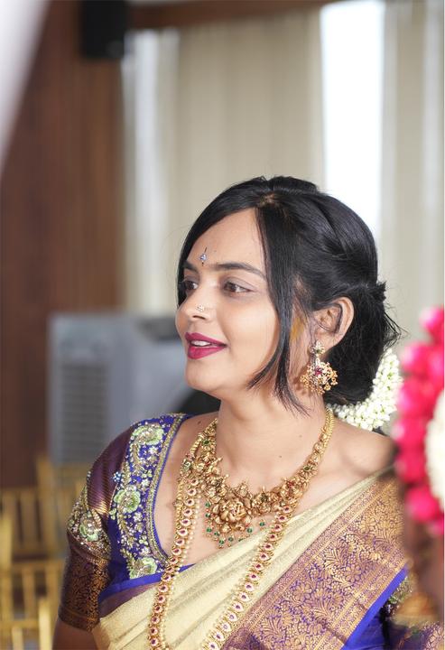 Shruthi Santosh