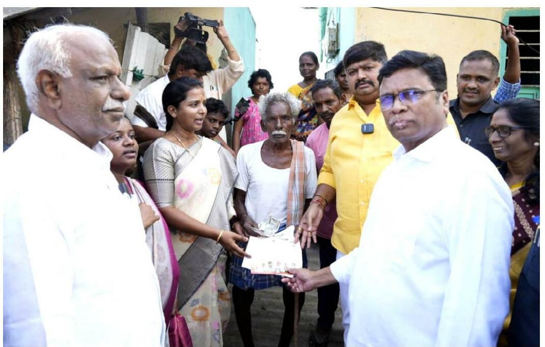 సామాజిక పించన్లు అవ్వాతాతలకు ఆర్థిక భరోసా ఇచ్చిన మాటకు కట్టుబడిన కూటమి ప్రభుత్వం :ఎంపీ దగ్గుమళ్ళ, ఎమ్మెల్యే గురజాల