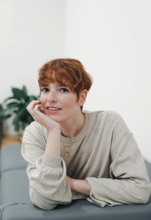 VIRGINIA FEITO.GÓTICA Y MORDAZ