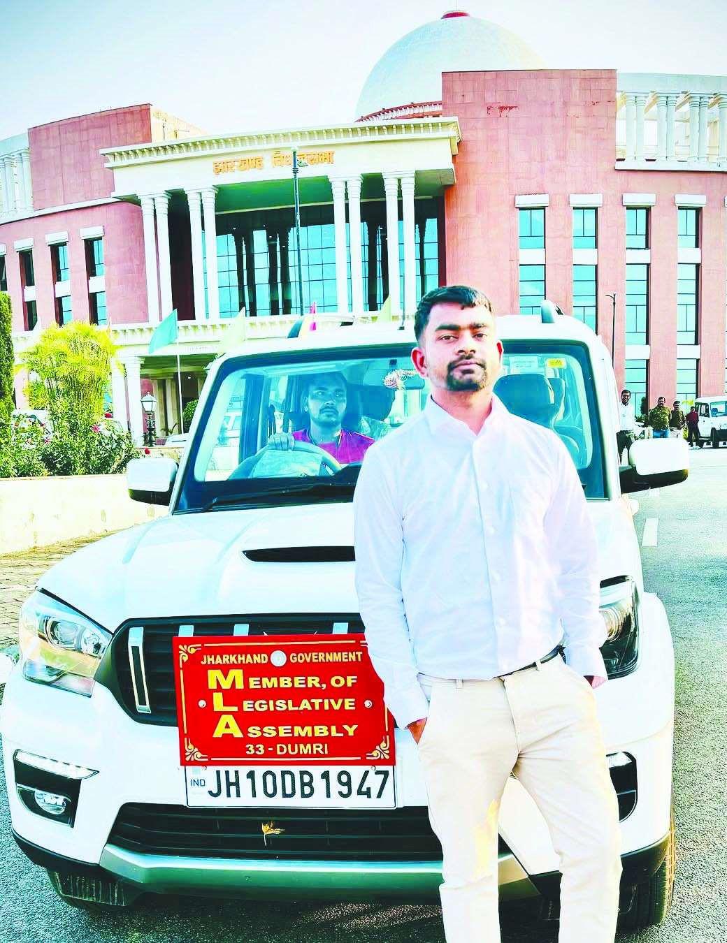 सियासी खेल का नया टाइगर !