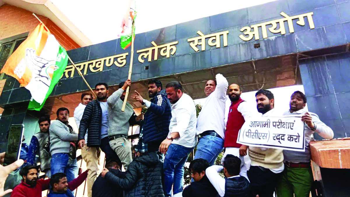 यह है पेपर लीक की असल कहानी