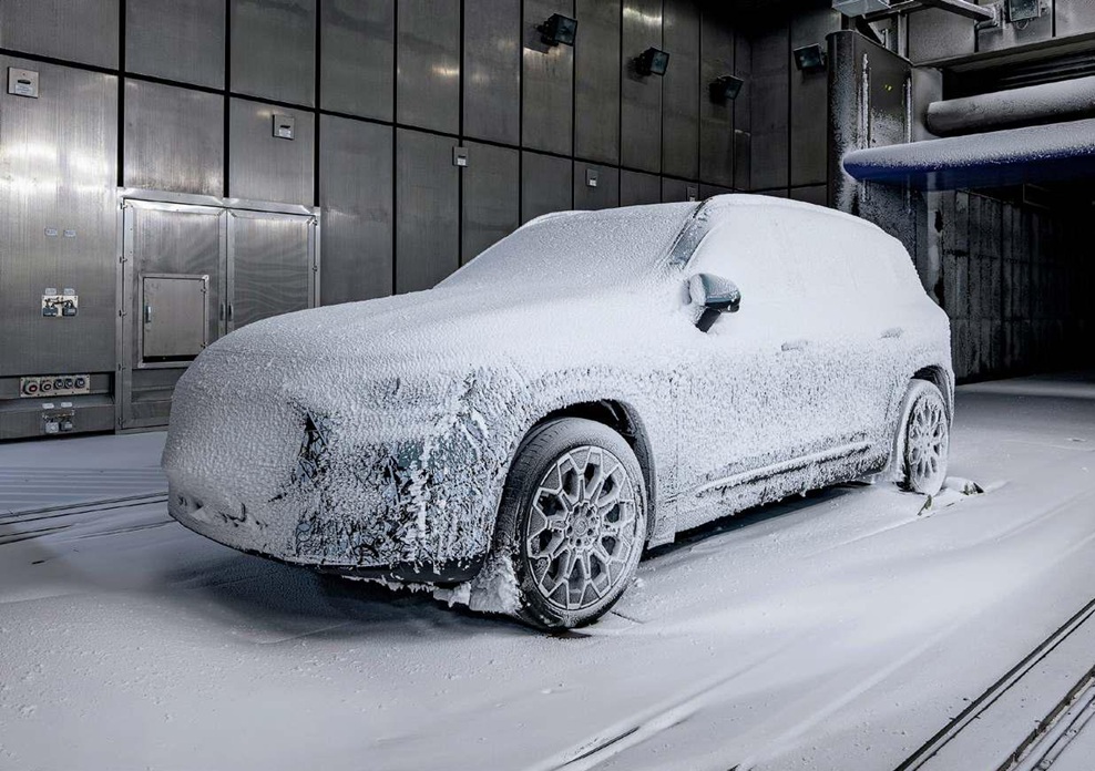 From the Arctic to the Sahara, Extremes Put New Vehicles to the Test